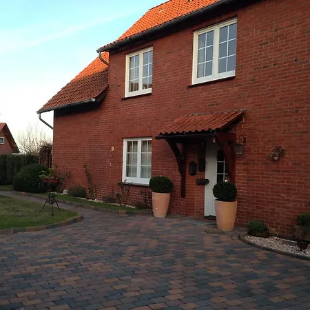 Homestay Haus Le Rose *